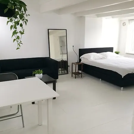 Bed & Breakfast New Bright Studio Amsterdam